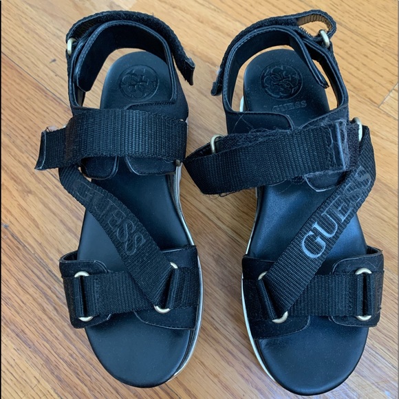 GUESS Velcro Strap Platforms✖️ - Picture 4 of 6